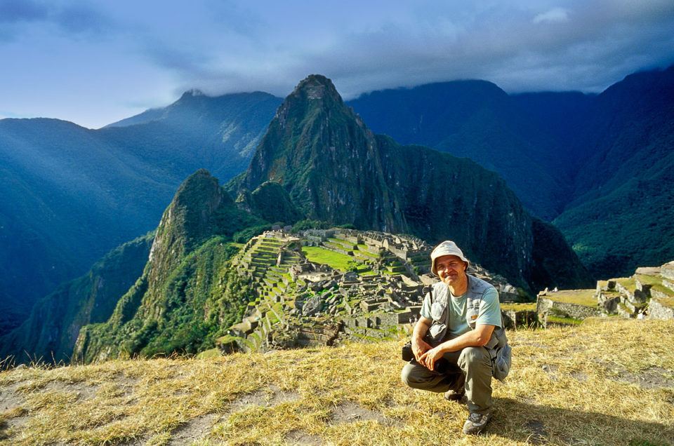 Devant le Macchu Picchu au Pérou en 2005 (diapositive)